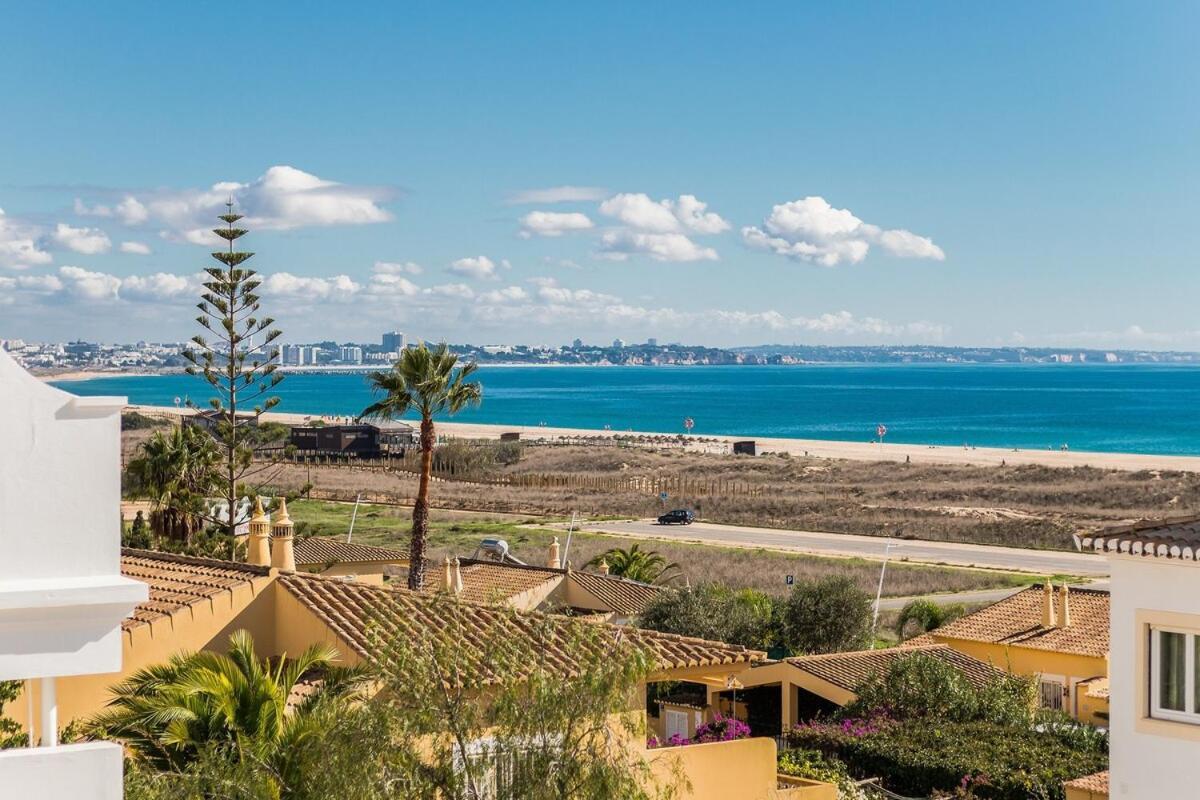 Holiday home Casa Londamba Meia